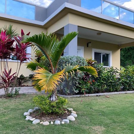 The Marina Villa De Sonja โอโชรีโอส ภายนอก รูปภาพ