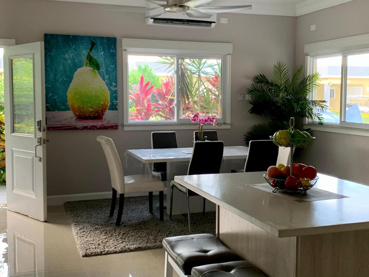 The Marina Villa De Sonja โอโชรีโอส ภายนอก รูปภาพ