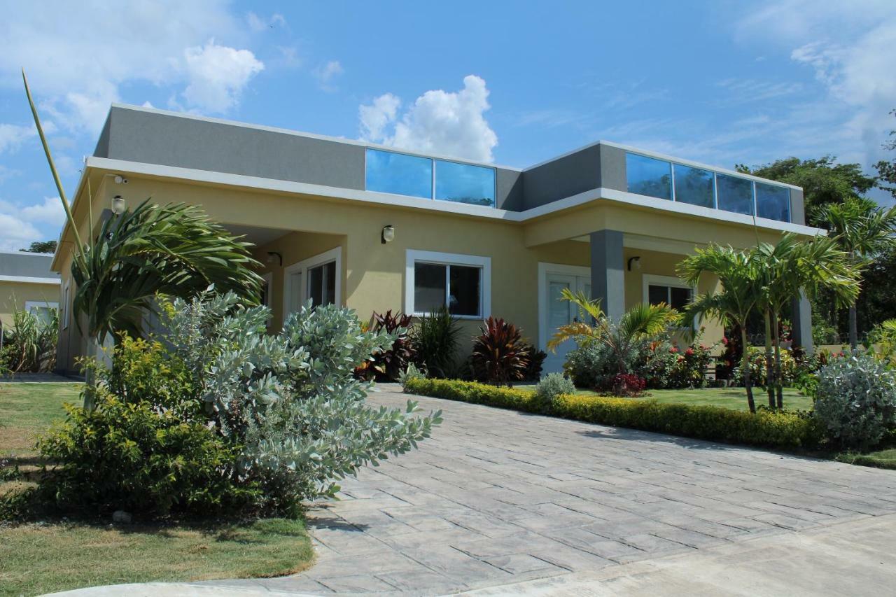 The Marina Villa De Sonja โอโชรีโอส ภายนอก รูปภาพ