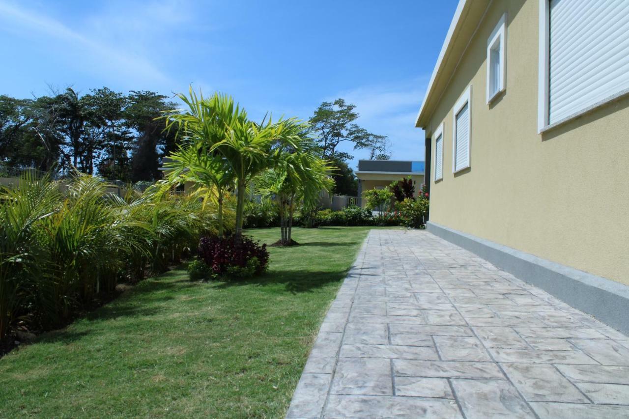 The Marina Villa De Sonja โอโชรีโอส ภายนอก รูปภาพ