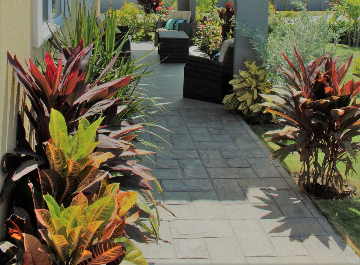 The Marina Villa De Sonja โอโชรีโอส ภายนอก รูปภาพ