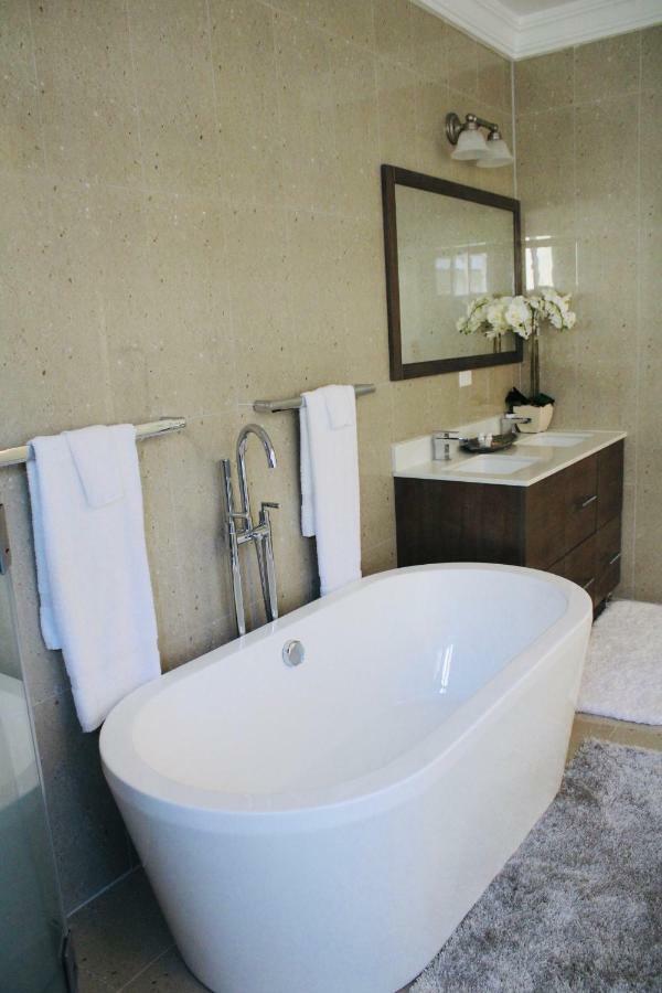 The Marina Villa De Sonja โอโชรีโอส ภายนอก รูปภาพ